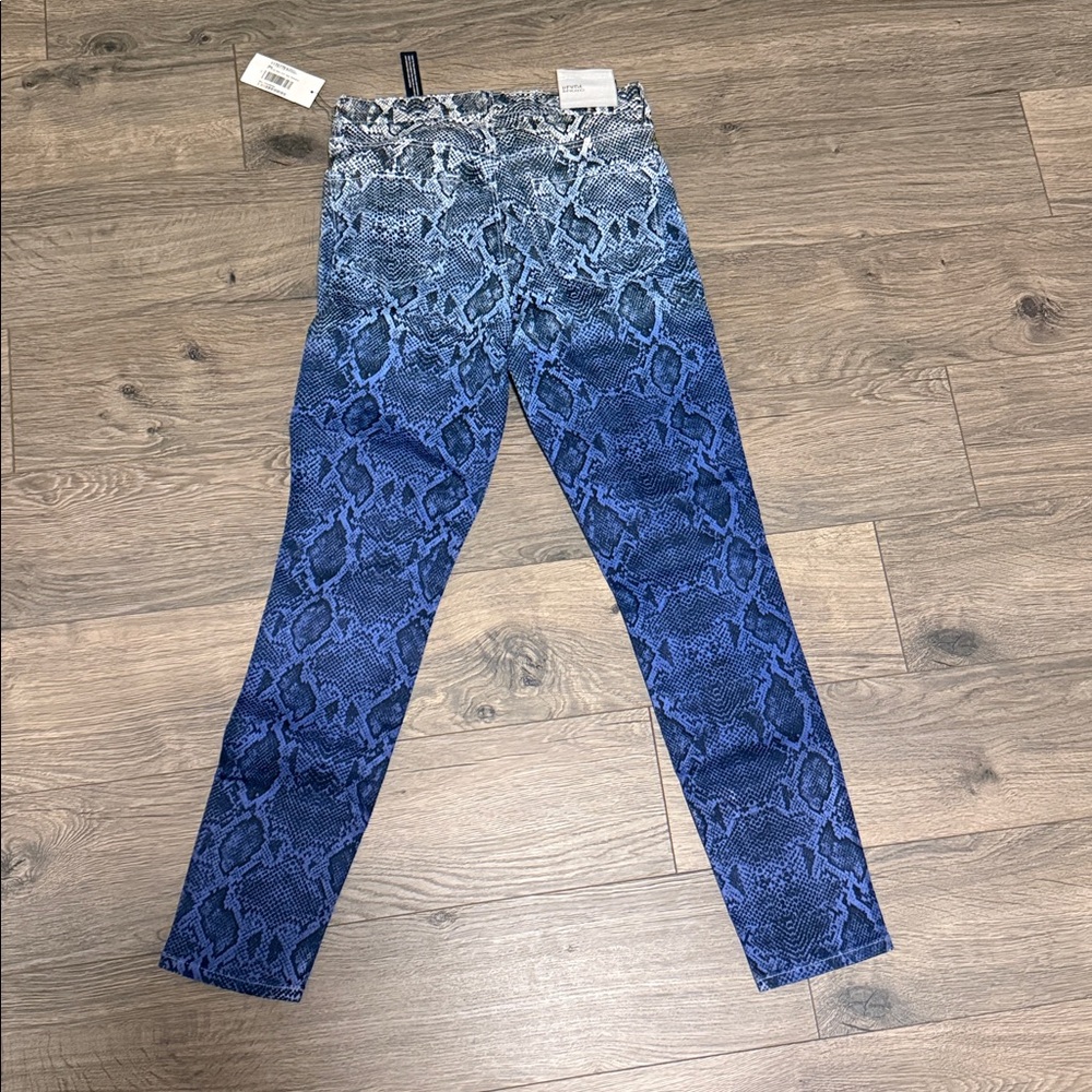 J Brand Photo Ready Alana High Rise Blue Ombre Snakeskin Crop Skinny 27 NWT - Picture 3 of 4